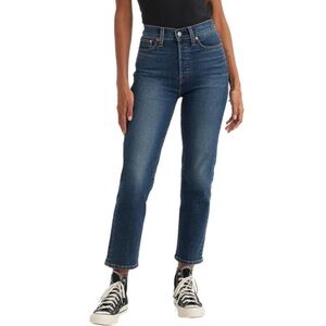 LEVI’S WEDGIE STRAIGHT BUTTON FLY MEDIUM WASH JEANS SIZE 32 NWT